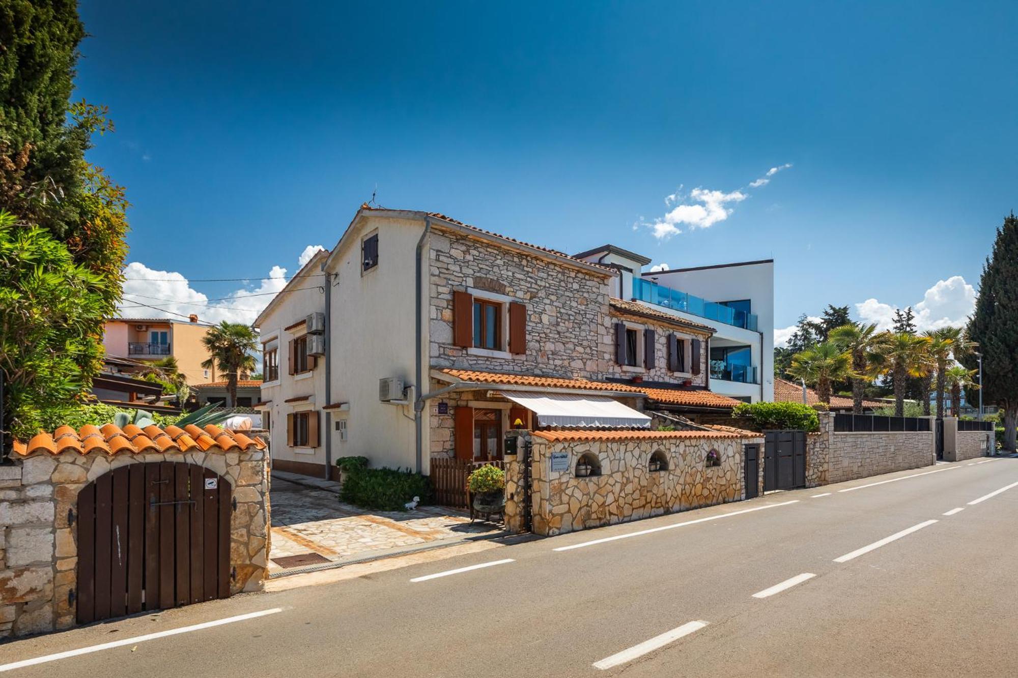 Beach House - Sea Breeze Porec Exterior photo